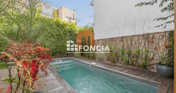 À vendre Maison 6 pièces 233 m² - Bordeaux 33200