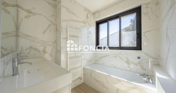 À vendre Maison 6 pièces 233 m² - Bordeaux 33200