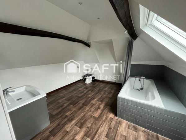 Investissement clé en main – Immeuble rénové à Bourg-Achard