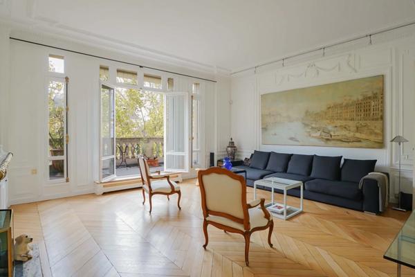 Appartement Paris 7e - CHAMP DE MARS