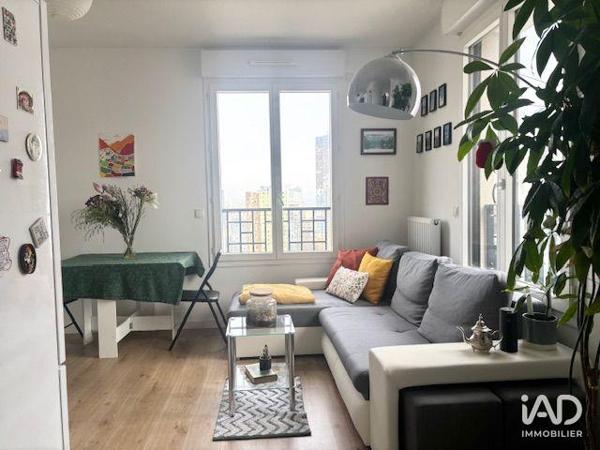 Location appartement 3 pièces 53 m² Puteaux