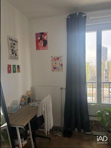 Location appartement 3 pièces 53 m² Puteaux