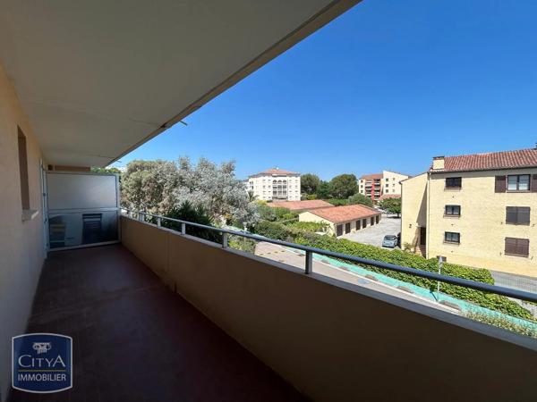 Appartement à louer 2 pièces 48.57m² Fréjus (83600)
