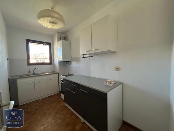 Appartement à louer 2 pièces 48.57m² Fréjus (83600)