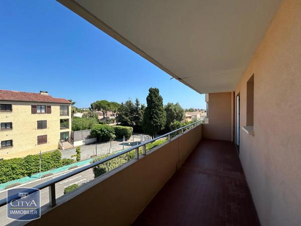 Appartement à louer 2 pièces 48.57m² Fréjus (83600)