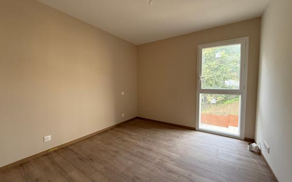 Appartement à vendre    4 pièces • 94 m2 Furiani