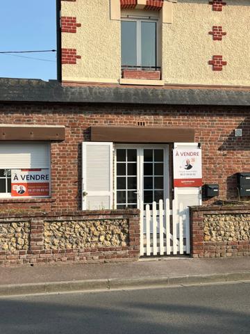 Appartement T1 totalement rénové de 40 M2 à 250 M à pied de la mer et proche de l'hippodrome de Deauville