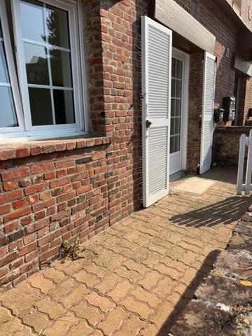 Appartement T1 totalement rénové de 40 M2 à 250 M à pied de la mer et proche de l'hippodrome de Deauville