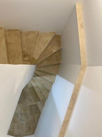 Appartement T1 totalement rénové de 40 M2 à 250 M à pied de la mer et proche de l'hippodrome de Deauville