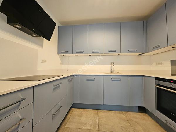 RARE : Puteaux, Quartier Colline / Appartement de 4 pièces de 101m² avec 90m² de Jardin et 20m² de Terrasse