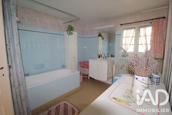 Maison à vendre 5 pièces 128,5 m² Saint-Fargeau-Ponthierry