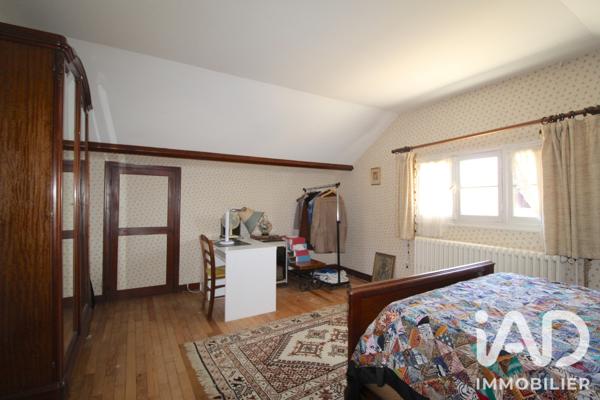 Maison à vendre 5 pièces 128,5 m² Saint-Fargeau-Ponthierry