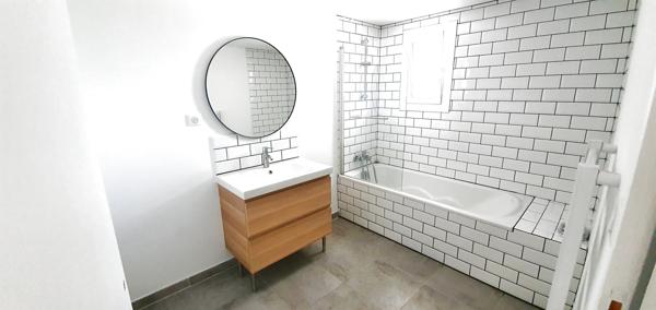 Pennes-Mirabeau (13170) Grand rez de jardin avec places de parking