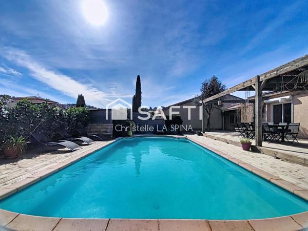 Magnifique maison lumineuse avec piscine et terrasse bois