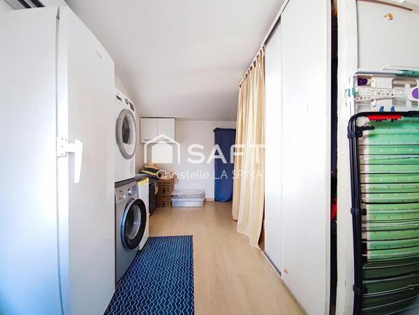 Magnifique maison lumineuse avec piscine et terrasse bois