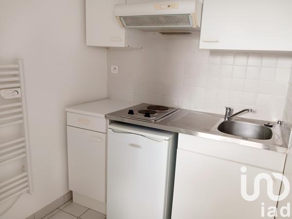 apartment rental 1 room 28 m² Sens