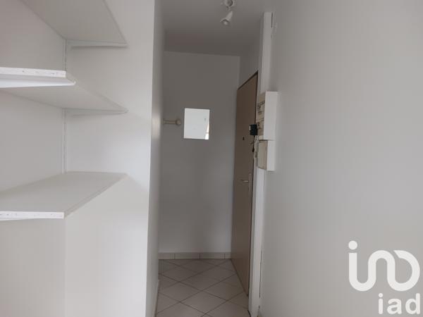 apartment rental 1 room 28 m² Sens