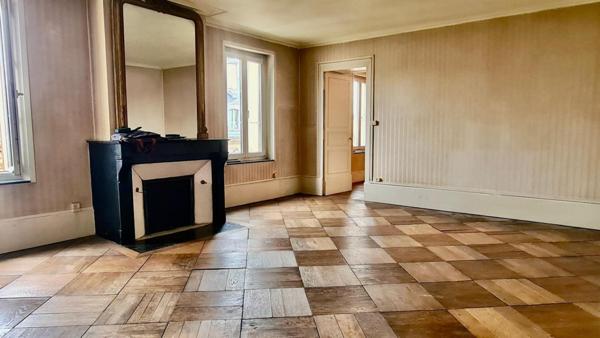 Appartement 200m2 Haussmannien Hypercentre à rénover