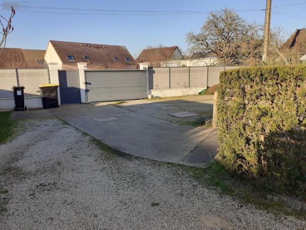 Maison à vendre à Moncé-en-Belin dans la Sarthe (72230), ref : 023/2111