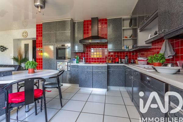 Maison à vendre 9 pièces 440 m² Sainte-Geneviève-des-Bois