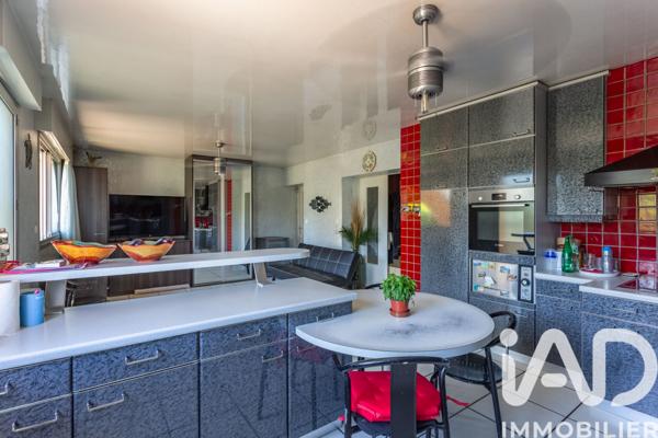 Maison à vendre 9 pièces 440 m² Sainte-Geneviève-des-Bois