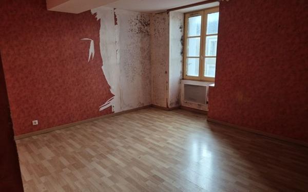 Maison à vendre    3 pièces • 60 m2 Pouancé