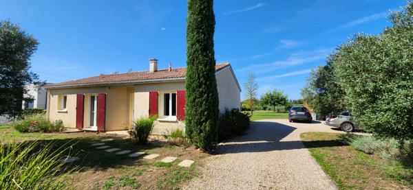 Charmante maison avec jardin, proche commerces et ecoles !