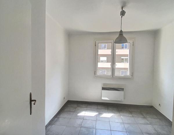 Appartement T3 - Marseille 13008 - Calme et Luminosité