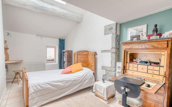 Appartement à vendre    6 pièces • 136,90 m2 Caluire-et-Cuire