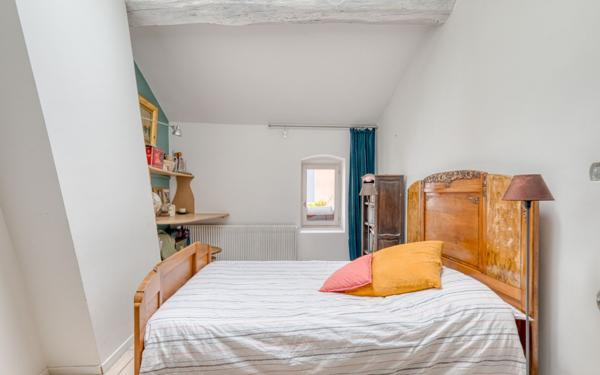 Appartement à vendre    6 pièces • 136,90 m2 Caluire-et-Cuire