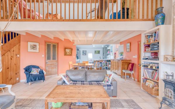 Appartement à vendre    6 pièces • 136,90 m2 Caluire-et-Cuire