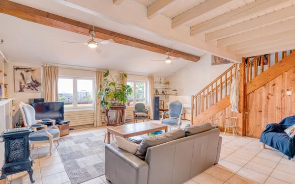 Appartement à vendre    6 pièces • 136,90 m2 Caluire-et-Cuire
