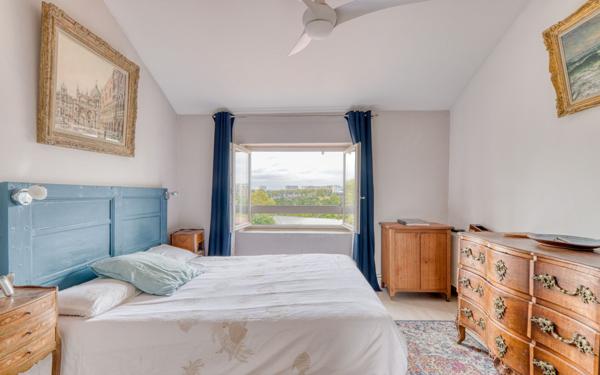 Appartement à vendre    6 pièces • 136,90 m2 Caluire-et-Cuire