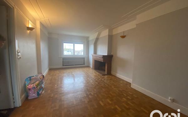 Appartement à louer    5 pièces • 98,13 m2 Calais