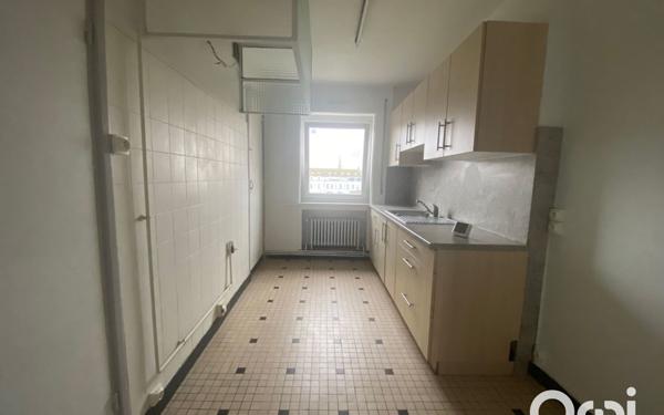 Appartement à louer    5 pièces • 98,13 m2 Calais