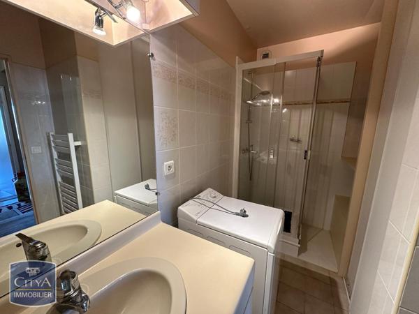 Appartement à louer 2 pièces 53.8m²