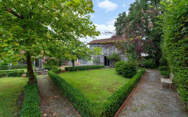 Maison à vendre    1 pièce •  Biscarrosse