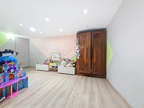 Maison contemporaine à vendre à Luzarches - 5 chambres, 125 m²