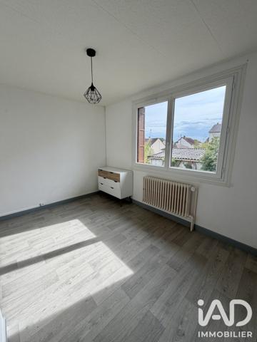 Location maison 3 pièces 68 m² Vierzon