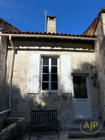 Vente maison Pons : 112 000 € - AJP Immobilier Pons