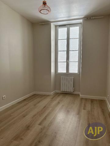 Vente maison Pons : 112 000 € - AJP Immobilier Pons