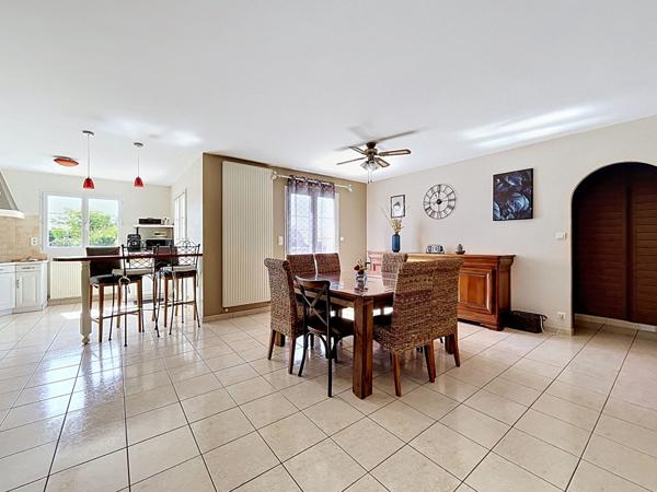 Maison sur sous-sol avec accès plain-pied 4 pièces à vendre à Doix les Fontaines - 267000€