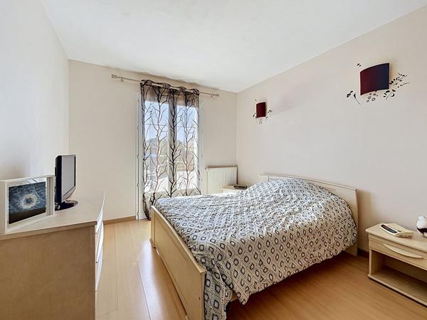 Maison sur sous-sol avec accès plain-pied 4 pièces à vendre à Doix les Fontaines - 267000€