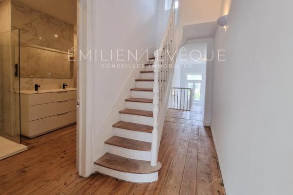 Maison à vendre - 4 Chambres de 126m2 à LOOS