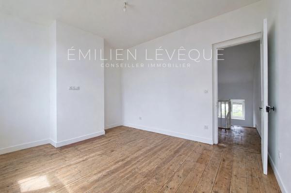 Maison à vendre - 4 Chambres de 126m2 à LOOS