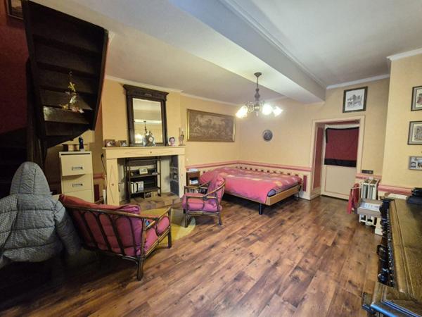 Maison en pierres au coeur de Lassay les Châteaux