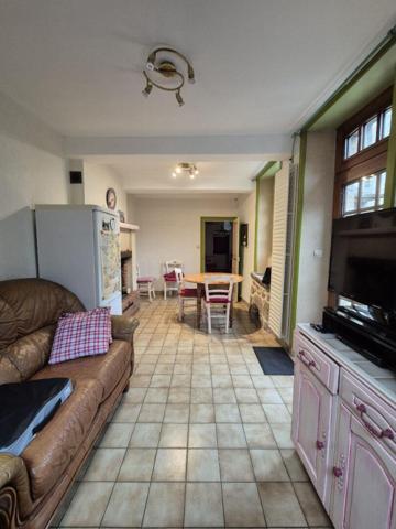 Maison en pierres au coeur de Lassay les Châteaux