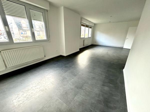 Appartement
                                                                                                                                                                                                                                                                                                                        4 pièce(s)                                                                                                                                                                                                          3 chambre(s)                                                                                                                                                                                                          107  m²