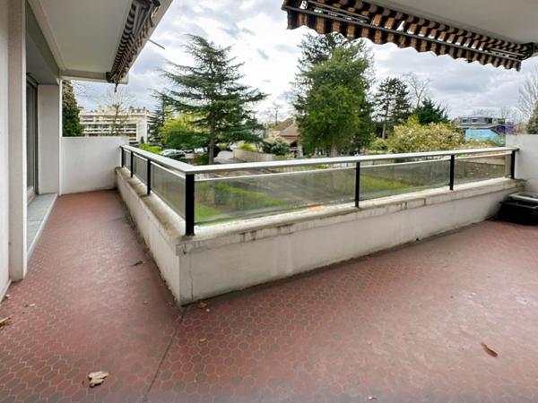 Saint-Gratien (95210) Saint-Gratien. Appartement 3 chambres de 82 M2.