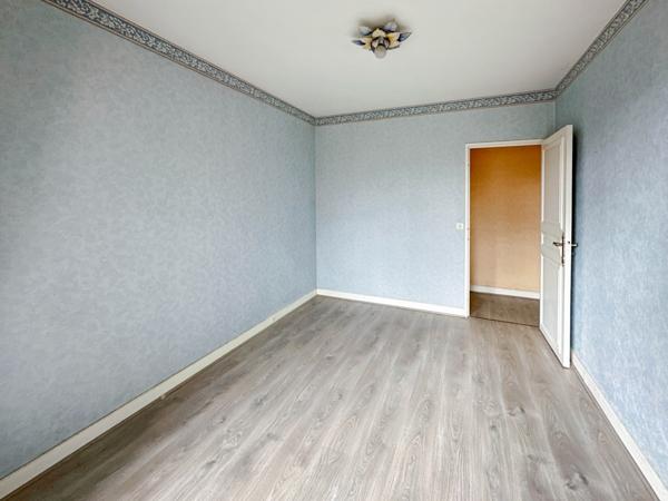 Saint-Gratien (95210) Saint-Gratien. Appartement 3 chambres de 82 M2.